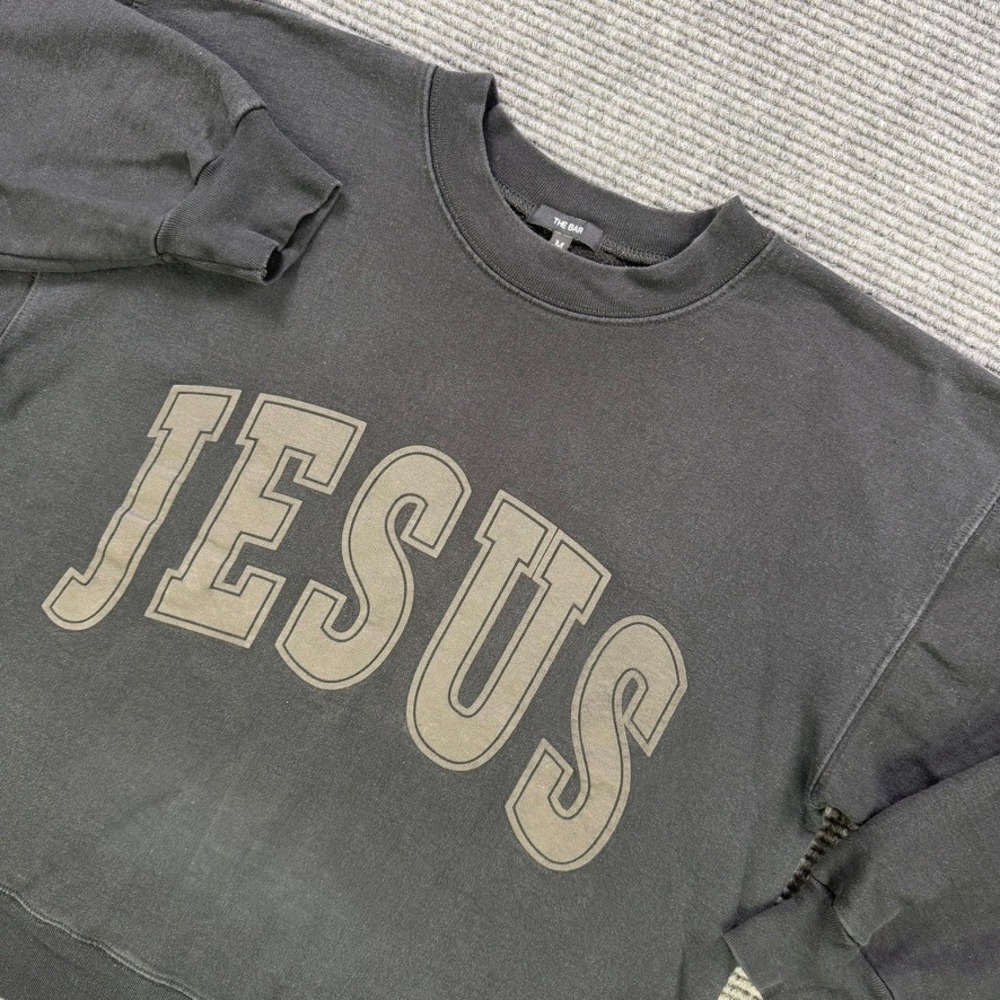 The Bar Jesus Graphic Sweatshirt Faded Black‎ Pullover Oversized Unisex Medium